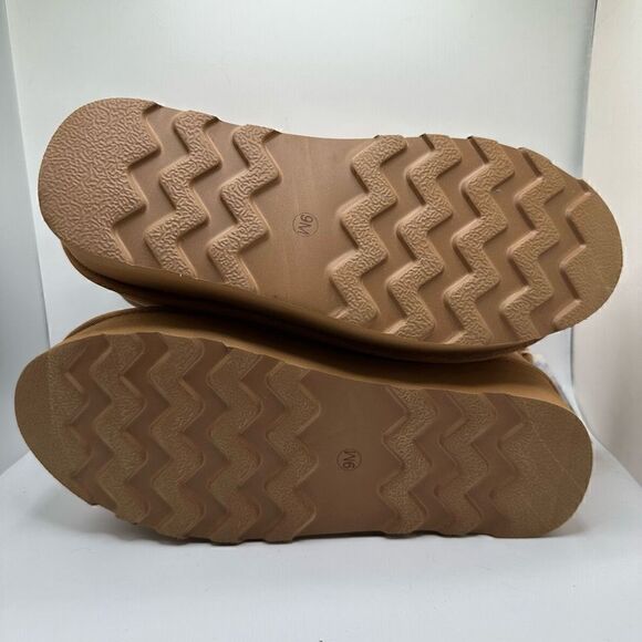 CUSHIONAIRE Women's Genuine Suede pull platform boot +Memory Foam 9 CHESTNUT - Picture 5 of 7